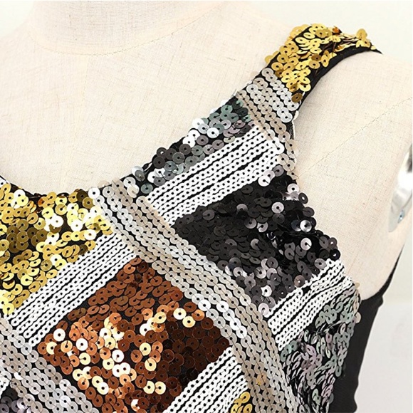Sequin Embellished Crop Top - Picture 5 of 5